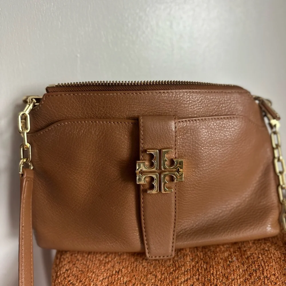 Tory Burch pebbled Leather Robinson Crossbody Bag - Picture 2 of 10